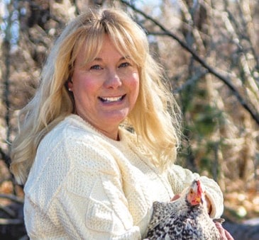 lisa steele with chicken