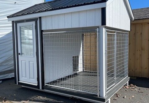 8x10 One Box Kennel - Black Metal Roof - Located in Atglen, PA!
