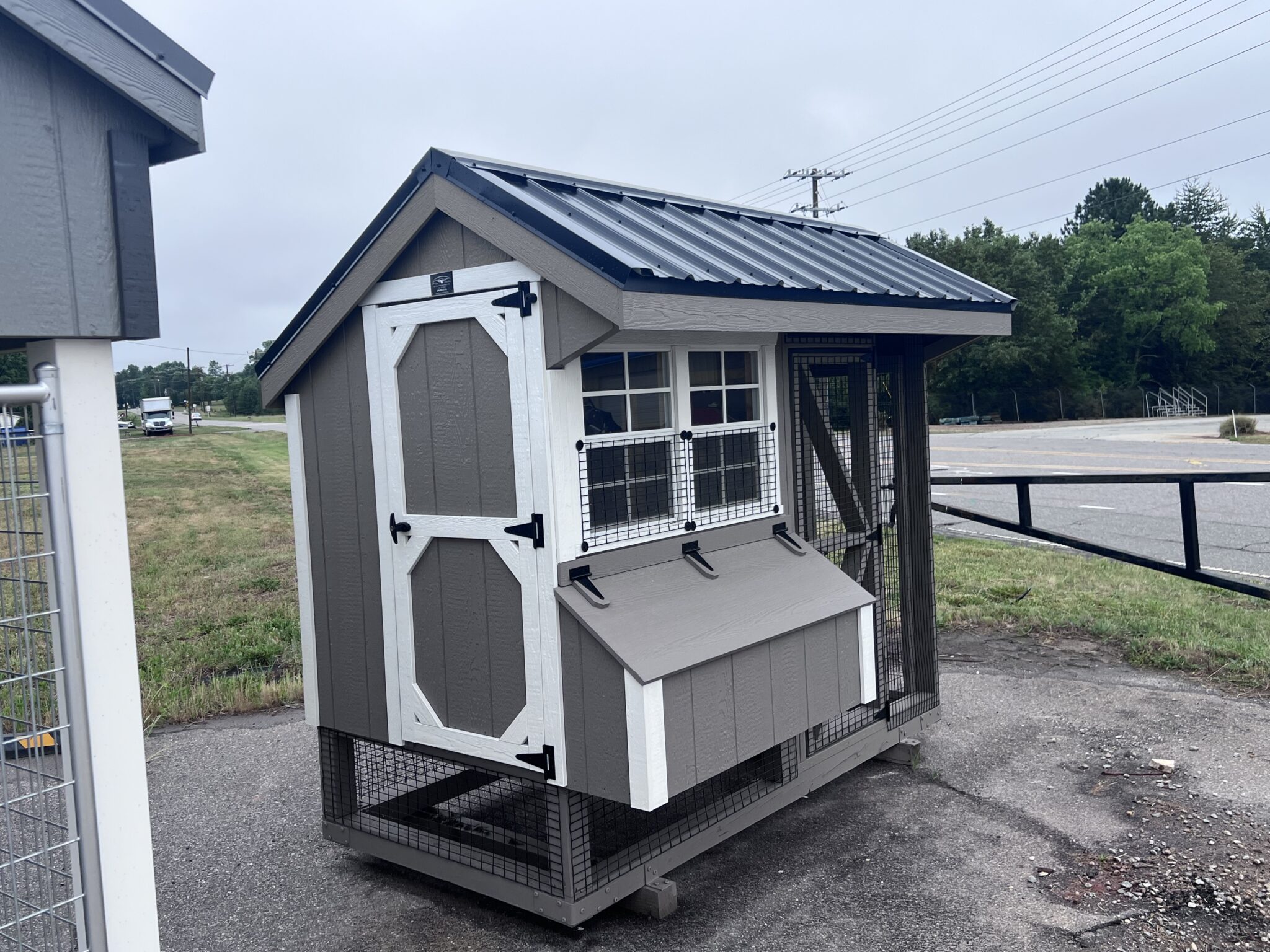 4x8 Quaker Combo Coop - Black Metal Roof - Located in Mooresville, NC - Image 2