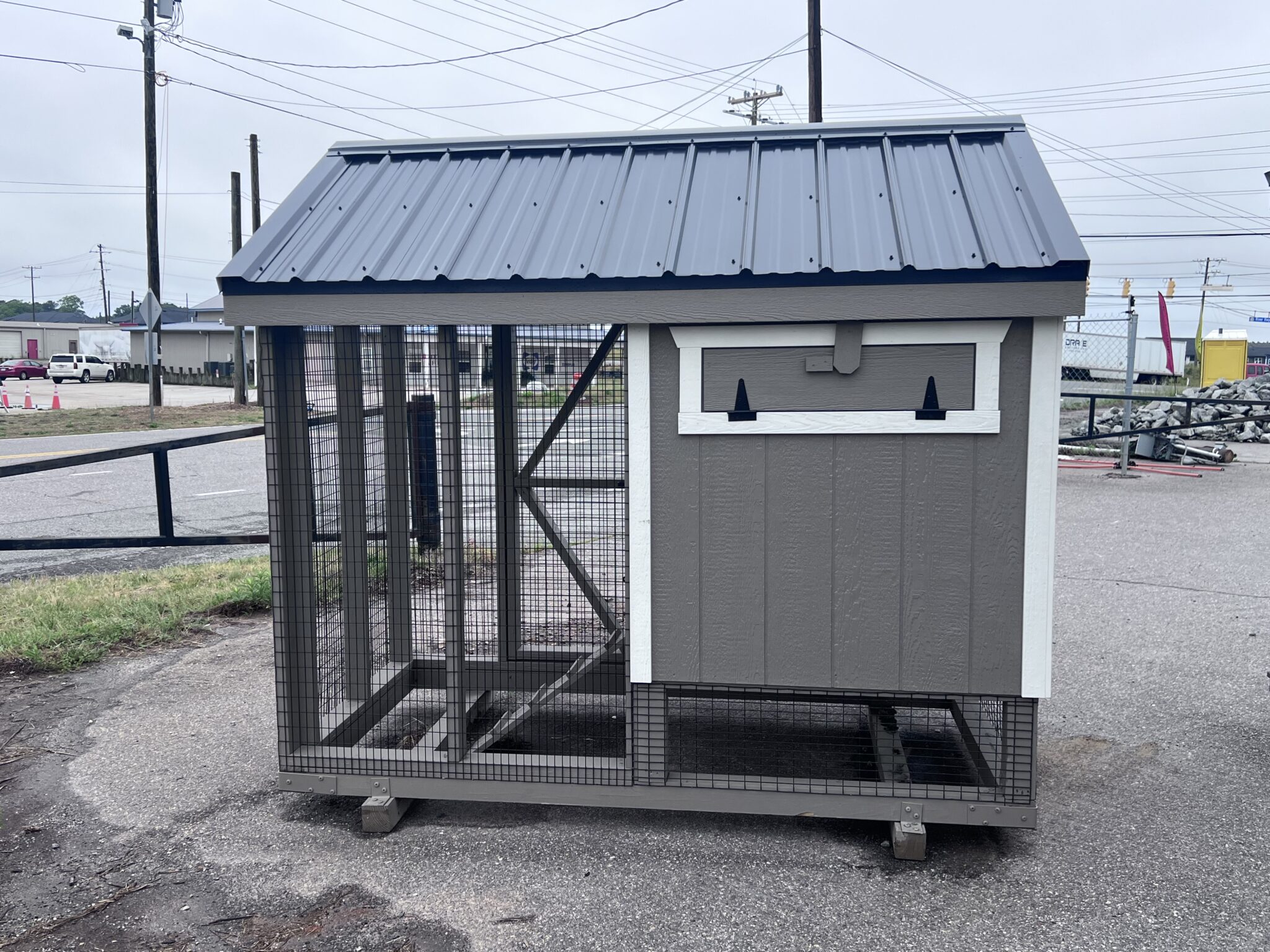 4x8 Quaker Combo Coop - Black Metal Roof - Located in Mooresville, NC - Image 4