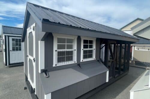 7x16 Quaker Combo - Black Metal Roof