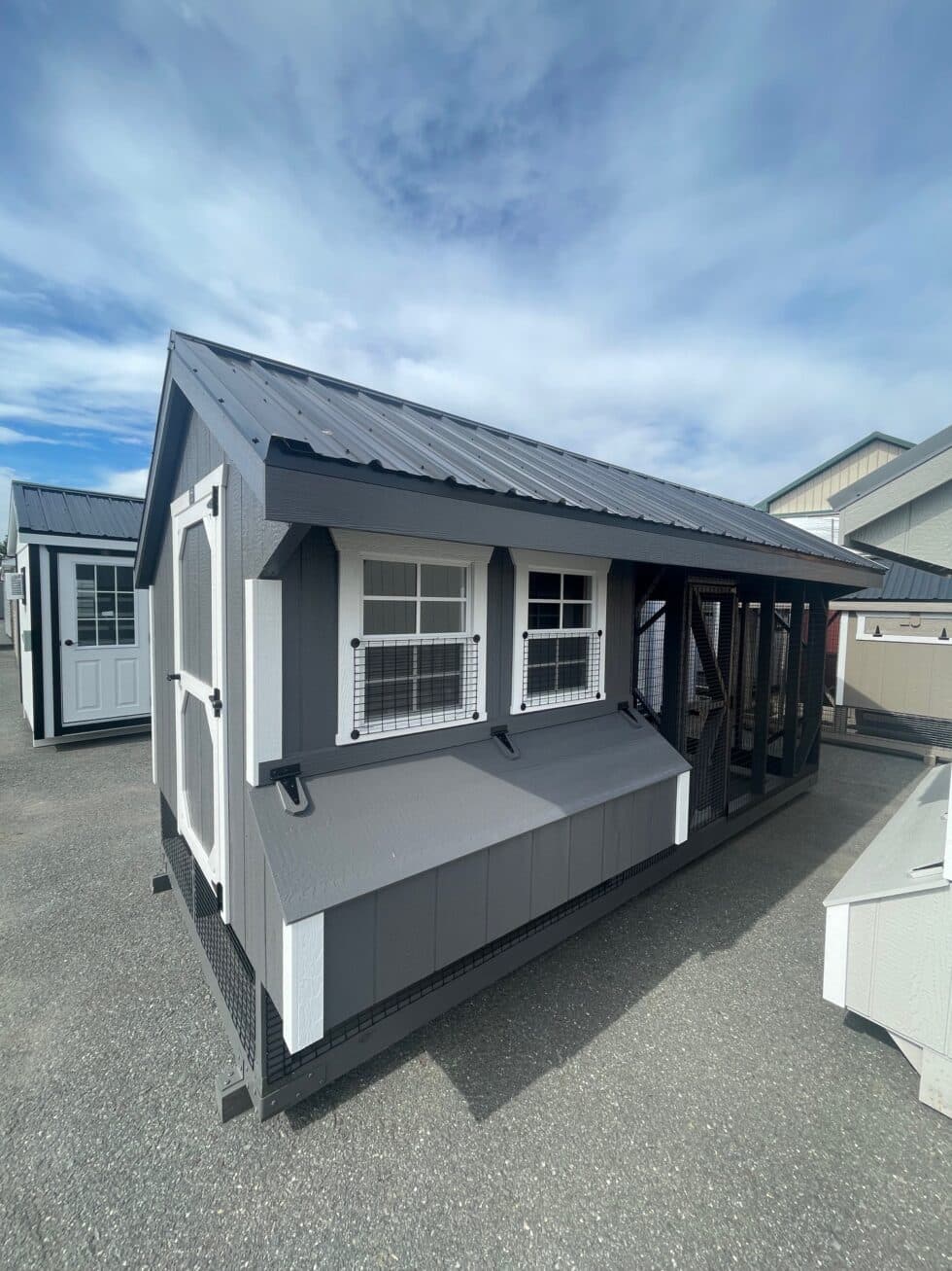 7x16 Quaker Combo - Black Metal Roof