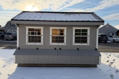 7x12 Quaker - Black Metal Roof - Located in Atglen, PA!