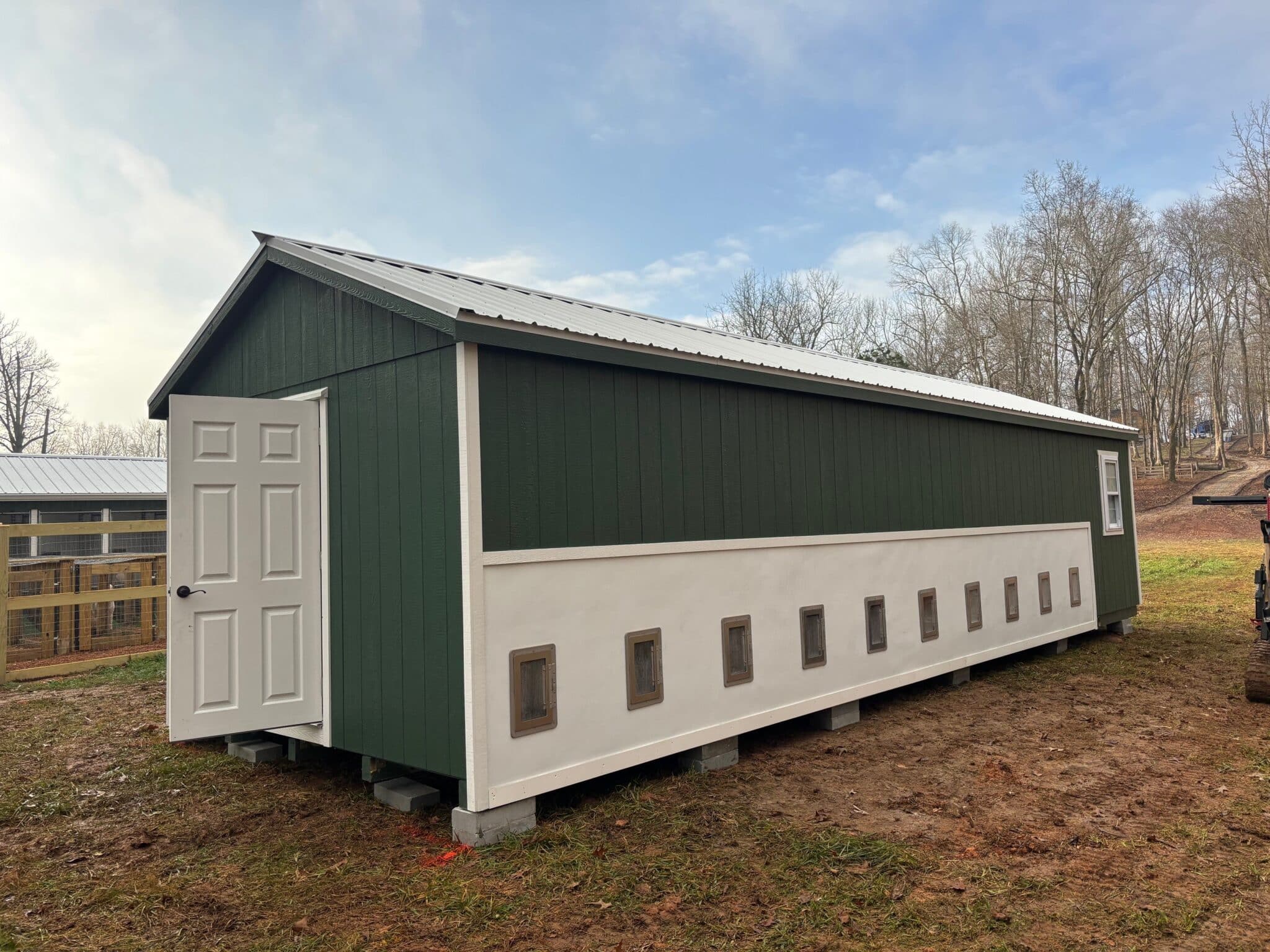 *USED* 12x36 20-Box Kennel - White Metal Roof - Located in Knoxville, TN - Image 8