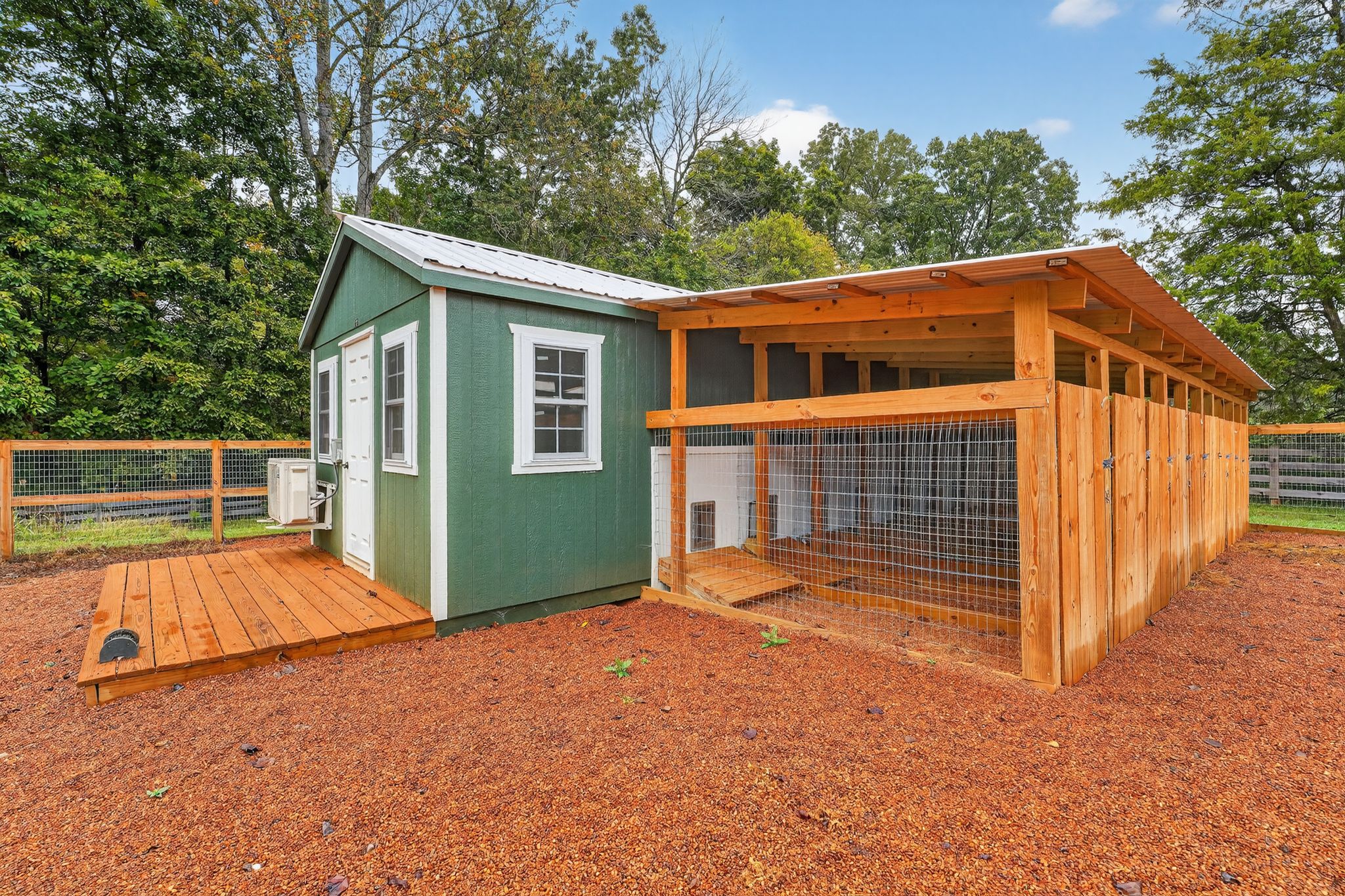 *USED* 12x36 20-Box Kennel - White Metal Roof - Located in Knoxville, TN - Image 2