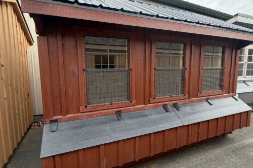 10x12 Quaker - Black Metal Roof - Located in Atglen, PA !