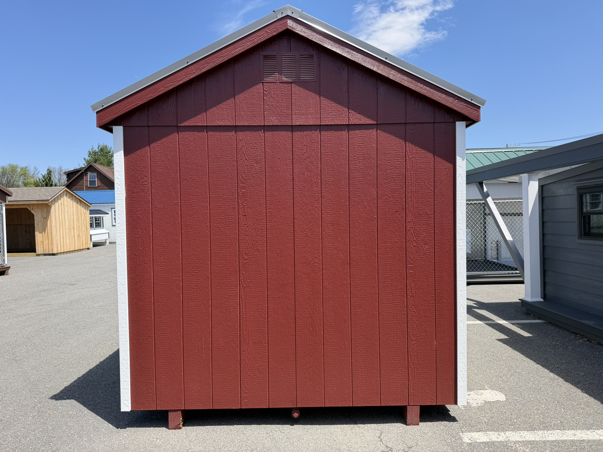 8x10 One Box Kennel - Charcoal Metal Roof - Located in Atglen, PA! - Image 4