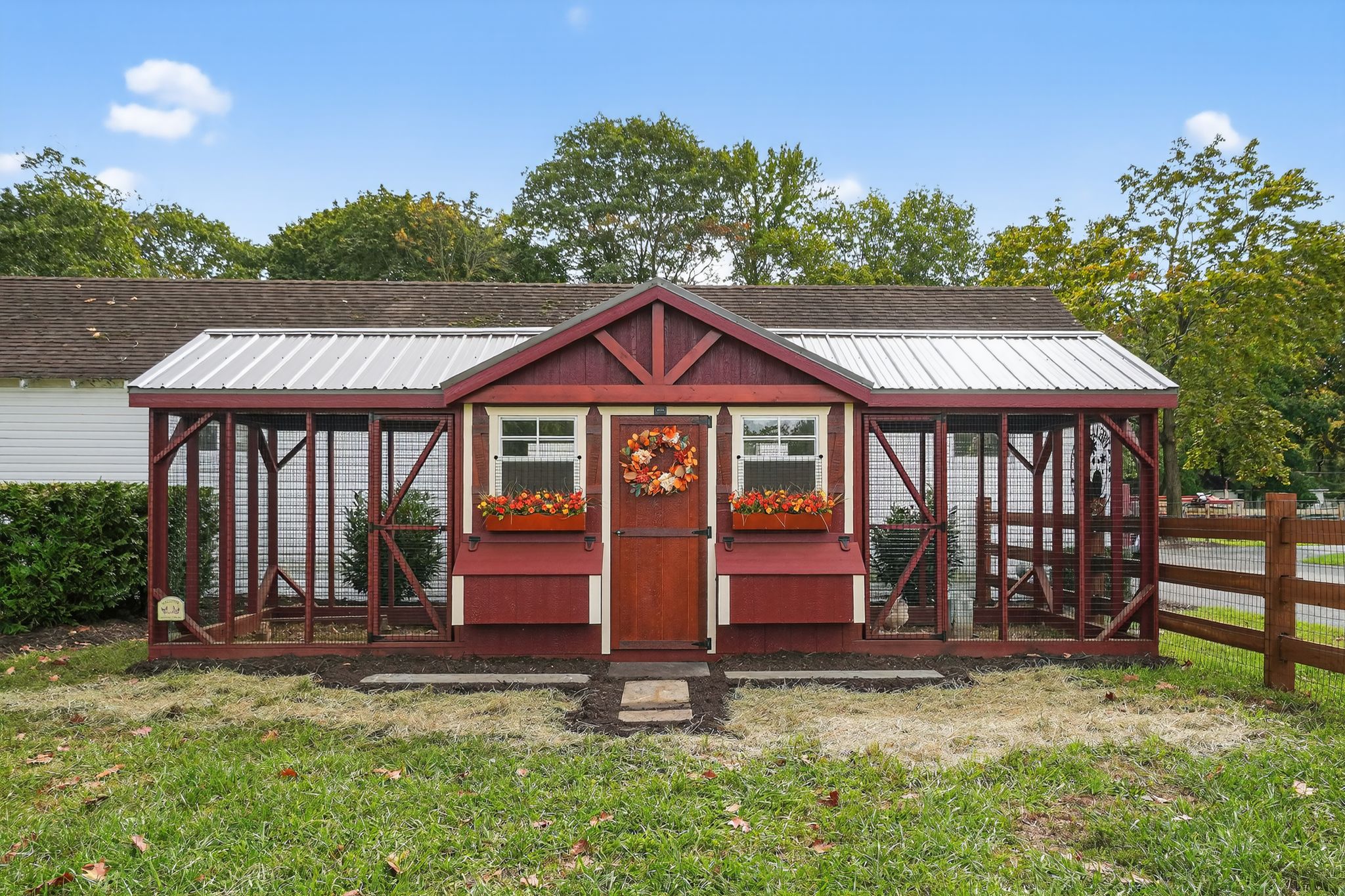 04_250_Patterson_Ln_Red_Bank_NJ_07701_USA-Exterior-DSC06591