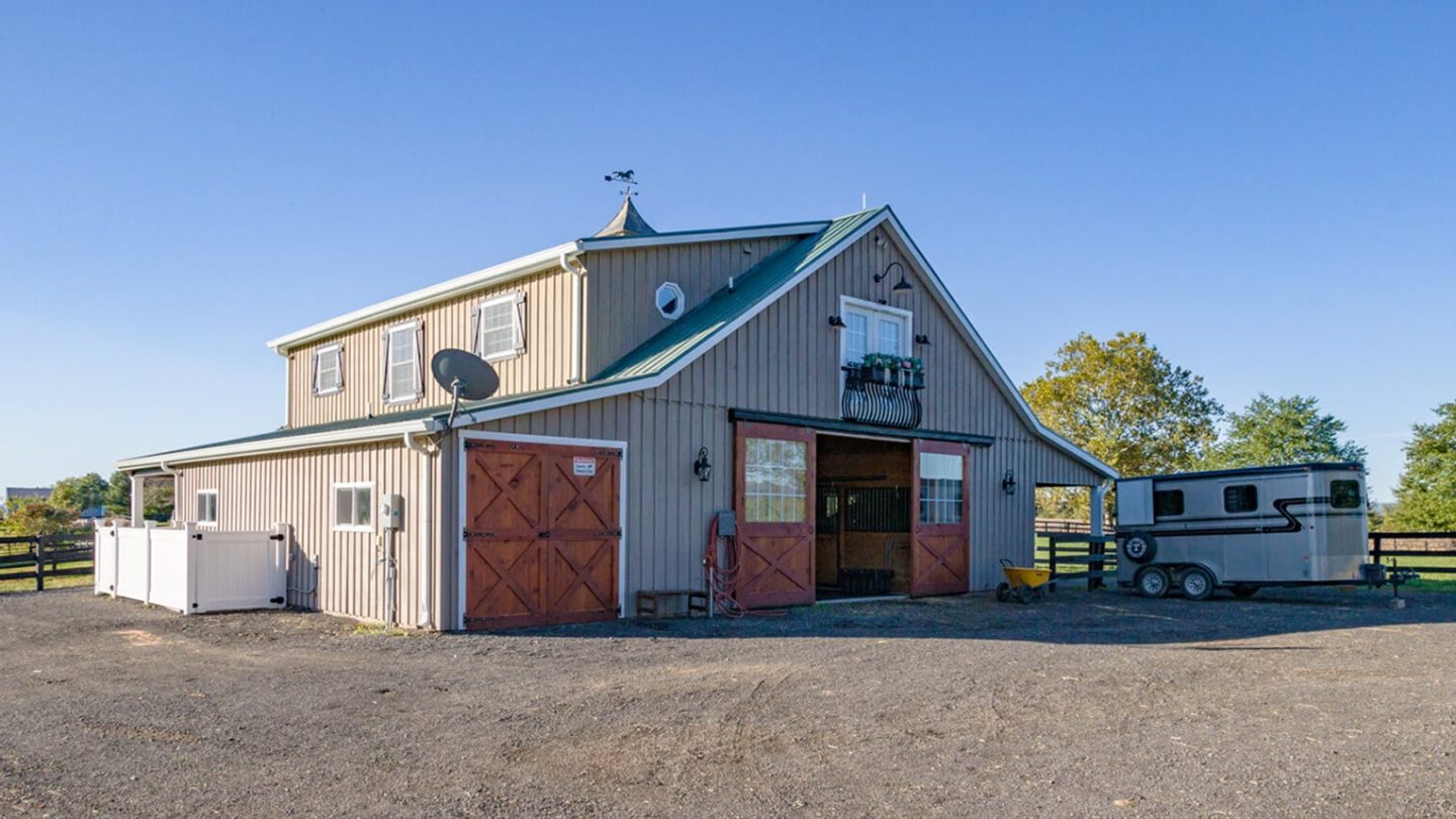 High Profile Modular Barn with Overhangs Loft dormers