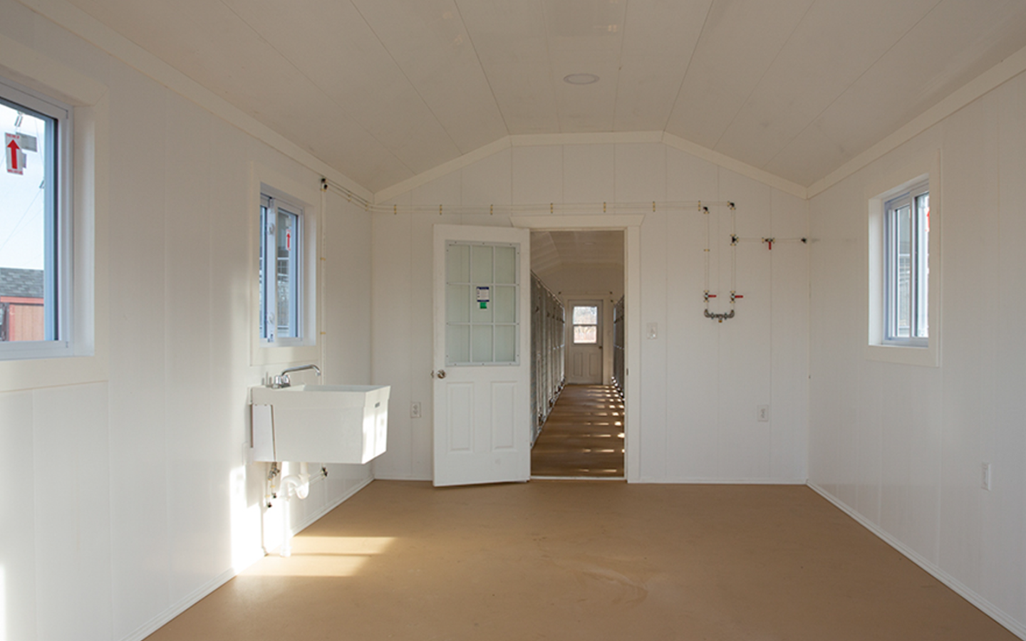 24x60 interior-size 1