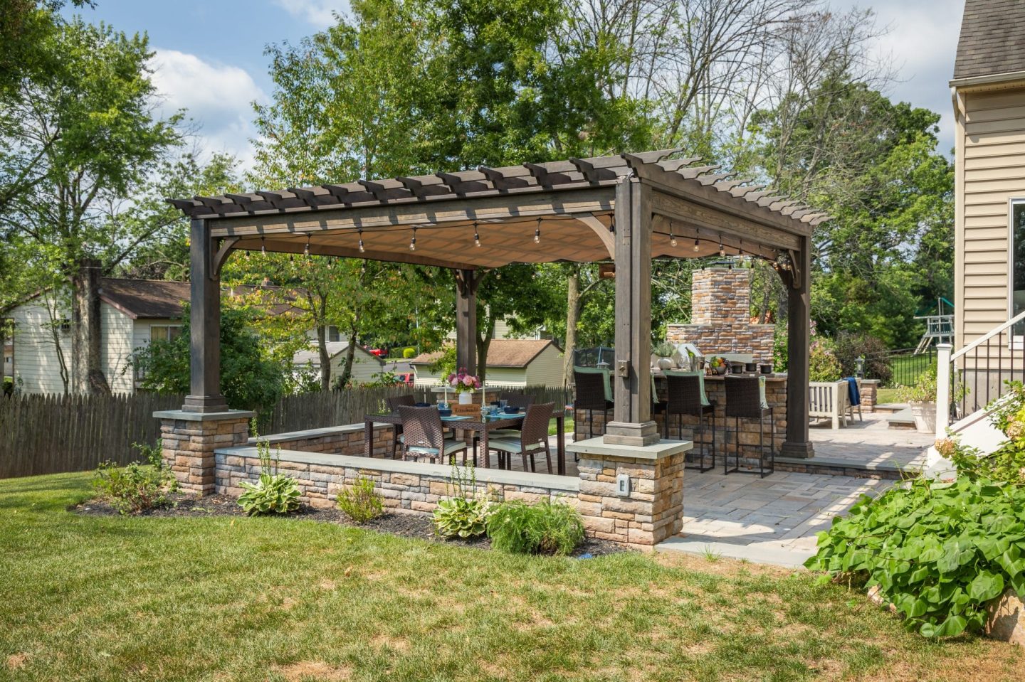 16x16 Wood Traditional Pergola (Dorais)(2)